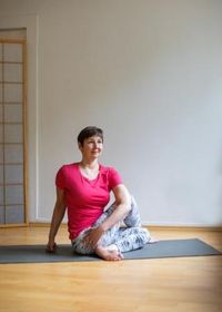 Hatha Yoga in Karlsruhe - Prävention - Yogatherapie - Yoga mit Gauri
